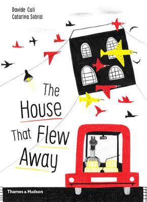 HOUSE THAT FLEW AWAY  Paperback