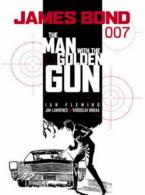 JAMES BOND : THE MAN WITH THE GOLDEN GUN Paperback