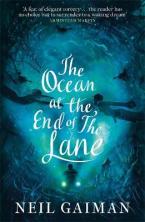 THE OCEAN AT THE END OF THE LANE Paperback B FORMAT