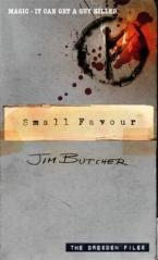 THE DRESDEN FILES 10: SMALL FAVOUR Paperback A FORMAT